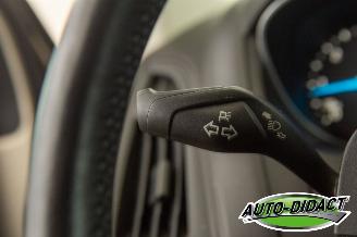 Ford Focus 1.5 TDCi 77.730 km Carpas Navi Airco Trend picture 18