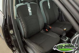 Renault Clio 1.2-16V Airco Special Rip Curl picture 19