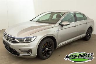 damaged passenger cars Volkswagen Passat 1.4 TSI GTE Automaat Navi Clima 2015/12