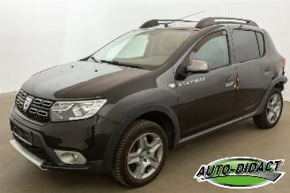 skadebil auto Dacia Sandero Stepway 0.9 TCe LPG Airco 2017/6