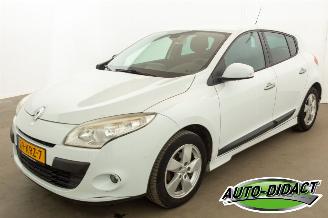 Vaurioauto  passenger cars Renault Mégane 1.4 TCe Navi Clima Dynamique 2010/2