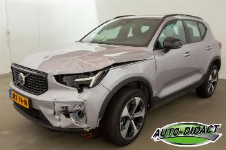 Vaurioauto  passenger cars Volvo XC40 2.0 B4 18.337 km NAP Automaat Digi Dash Plus Dark 2025/11