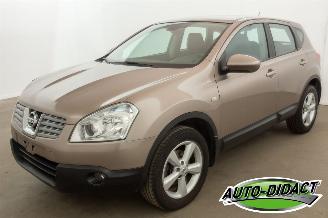 skadebil auto Nissan Qashqai 2.0 dCi Clima Tekna 2009/1