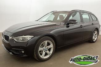 Coche accidentado BMW 3-serie 318i Navi Airco 2018/1