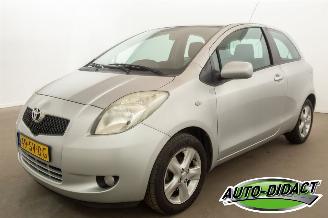 škoda osobní automobily Toyota Yaris 1.3 VVT-i Clima 81.525 km NAP Luna 2006/5