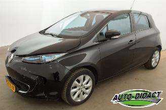 skadebil auto Renault Zoé 22 kWh KOOP ACCU Navi Camera R240 Zen 2016/2