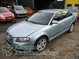 Vrakbiler auto Audi A3 A3 Sportback (8PA) Hatchback 5-drs 1.6 FSI 16V (BLP) [85kW]  (09-2004/=
09-2007) 2005/7