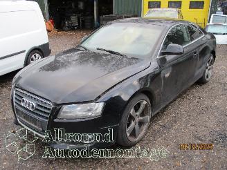 Vrakbiler auto Audi A5 A5 (8T3) Coupé 2.7 TDI V6 24V (CGKA(Euro 5)) [140kW]  (06-2008/03-20=
12) 2009/1