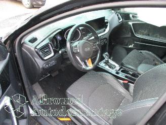 Kia Cee d Ceed (CDB5/CDBB) Hatchback 5-drs 1.4 T-GDI 16V (G4LD) [103kW]  (03-201=
8/12-2020) picture 10
