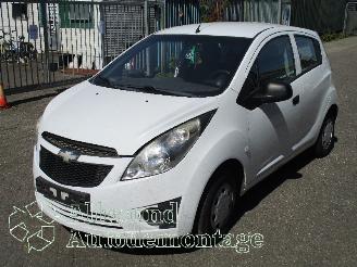 Uttjänta bilar auto Chevrolet Spark Spark (M300) Hatchback 1.0 16V Bifuel (LMT) [48kW]  (07-2010/12-2015) 2012/12