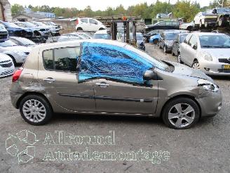 Renault Clio Clio III (BR/CR) Hatchback 1.2 16V TCe 100 (D4F-784(D4F-H7)) [74kW]  (=
05-2007/12-2014) picture 7
