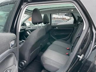 Peugeot 308 SW PureTech 1.2 Panorama / Navi / LED picture 7