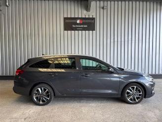 Hyundai I-30 cw Edition 30+ Panorama / R-Kamera / Navi picture 6