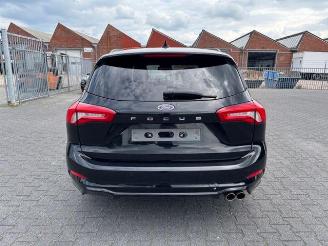 Ford Focus Turnier ST-Line Autom / LED picture 6