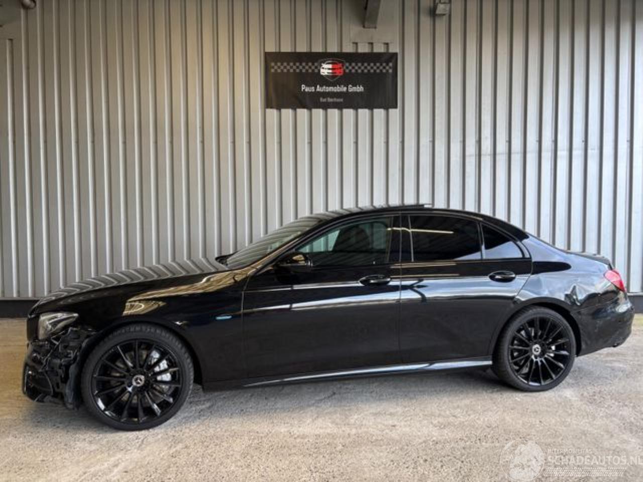 Mercedes E-klasse 350  Hybrid AMG-Lin Pano / Softclos / VOLL