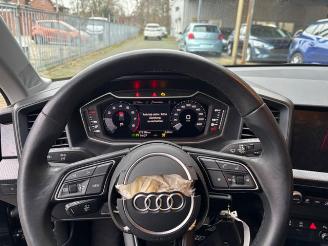 Audi A1 Sportback 30 TFSI S-line / Autom picture 17