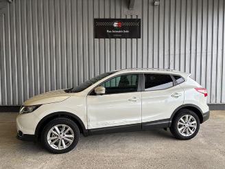 skadebil auto Nissan Qashqai Tekna Panorama / Kamera 2015/5