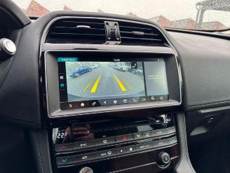 Jaguar F-Pace Portfolio AWD Voll-Leder / Kamera picture 13