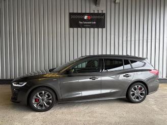 krockskadad bil auto Ford Focus Turnier ST-Line Style 2022/10