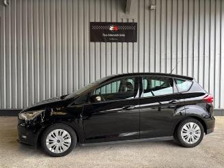 Schadeauto Ford C-Max Cool & Connect Navigation 2017/7