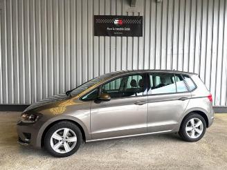 Coche accidentado Volkswagen Golf Sportsvan VII 1.6 TDI Comfortline 2014/11