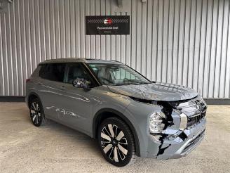 Mitsubishi Outlander 2.4 PHEV 4WD Top Panorama / VOLL picture 6