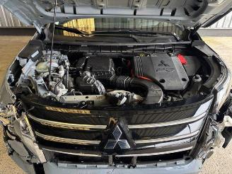 Mitsubishi Outlander 2.4 PHEV 4WD Top Panorama / VOLL picture 15