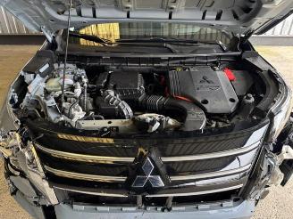 Mitsubishi Outlander 2.4 PHEV 4WD Top Panorama / VOLL picture 15