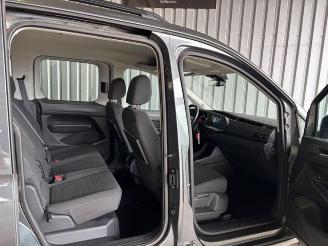 Volkswagen Caddy Life 2.0 TDI 5-Sitzer / DSG / Navigation picture 11
