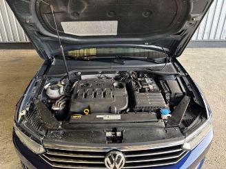 Volkswagen Passat Variant 2.0 TDI Comfortline DSG picture 24