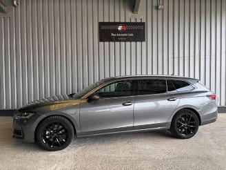 Damaged car Skoda Superb Combi 1.5 TSI iV 150 kW L&K Voll-Leder 2024/10