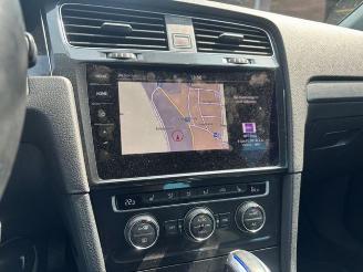 Volkswagen Golf VII Lim. e- picture 15