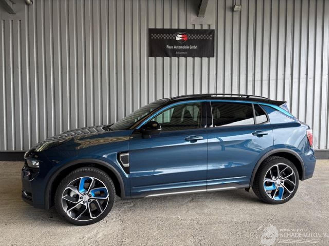 Lynk & Co 01 1.5 PHEV Panorama / R-Kamera