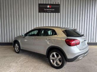 Mercedes GLA 200 Autom / R-Kamera / LED picture 4