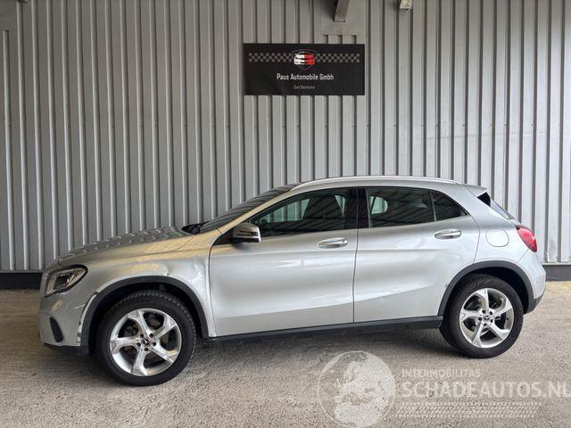 Mercedes GLA 200 Autom / R-Kamera / LED