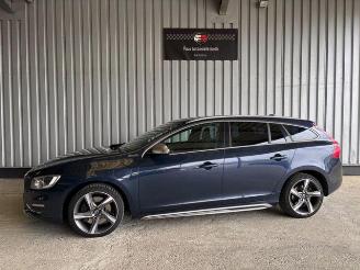 krockskadad bil machine Volvo V-60 Kombi Summum AWD Hybrid 2013/11