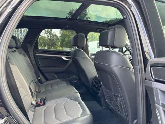 Volkswagen Touareg 3.0 TDI R-Line 4Motion Panorama picture 14