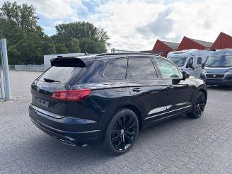 Volkswagen Touareg 3.0 TDI R-Line 4Motion Panorama picture 6