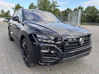 Volkswagen Touareg 3.0 TDI R-Line 4Motion Panorama picture 11