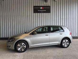 Schadeauto Volkswagen Golf VII Lim. e- 35.8 KWH / LED 2018/7