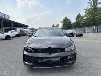 Volkswagen Passat Variant 2.0 TDI 4Motion R-Line picture 4