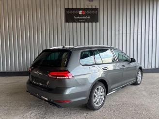Volkswagen Golf VII Variant 2.0 TDI DSG R-Line picture 5