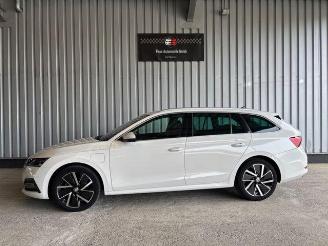  Skoda Octavia Combi First Edition iV Hybrid / LED 2020/10