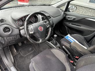 Fiat Punto Evo 0.9 TwinAir Sport picture 17