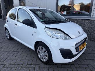 Coche accidentado Peugeot 107 1.0 12V 5drs 2013/1