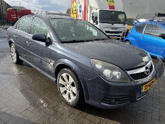 Opel Vectra 1.8 16V Executive Automaat picture 4