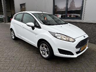 Vaurioauto  passenger cars Ford Fiesta 1.0 5drs Style 2013/8