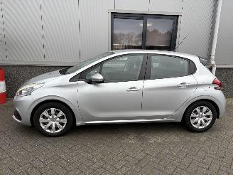 Peugeot 208 1.2 PureTech Blue Lion picture 15