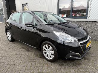 skadebil auto Peugeot 208 1.2 PureTech Blue Lion 2016/3