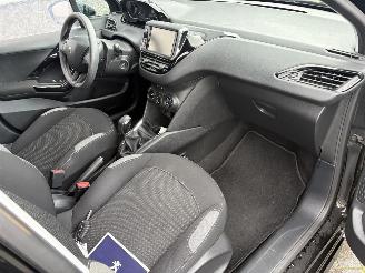 Peugeot 208 1.2 PureTech Blue Lion picture 33